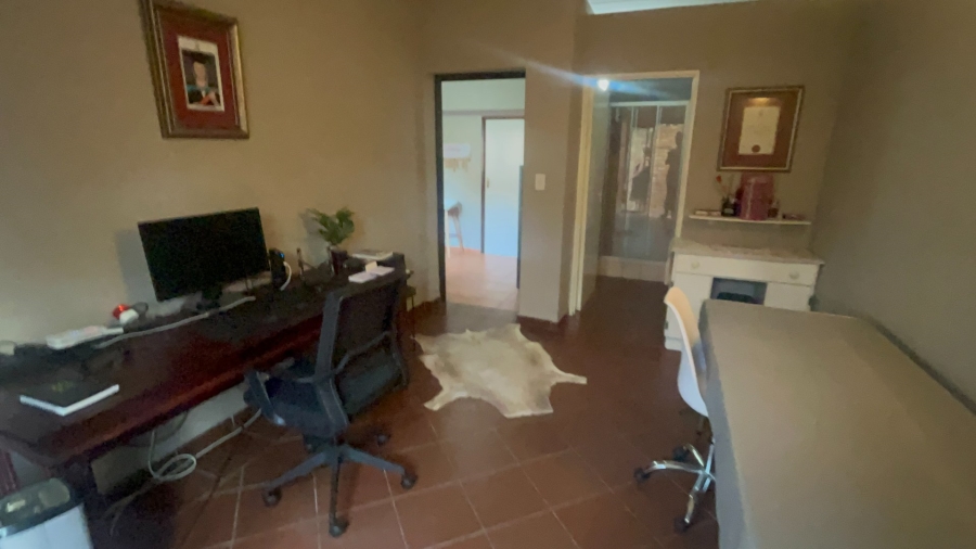 4 Bedroom Property for Sale in Safari Gardens North West